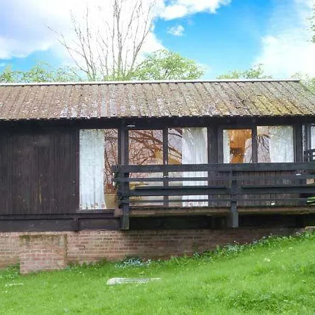 بيت للعطل Hazel Chalet